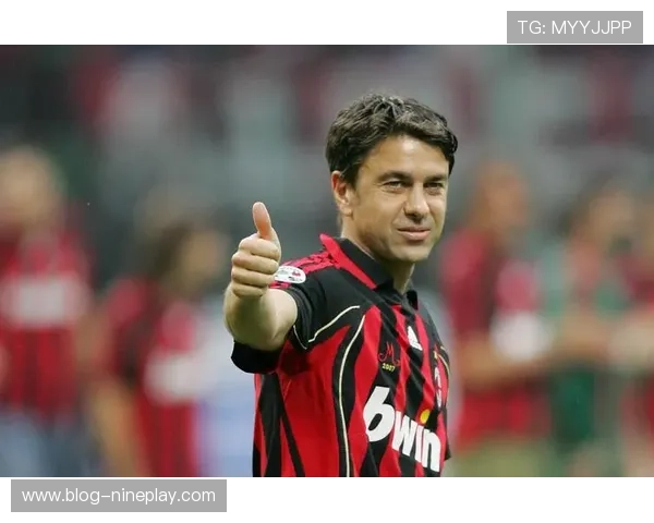 足球界斜眼球星的成长之路与他背后的传奇故事